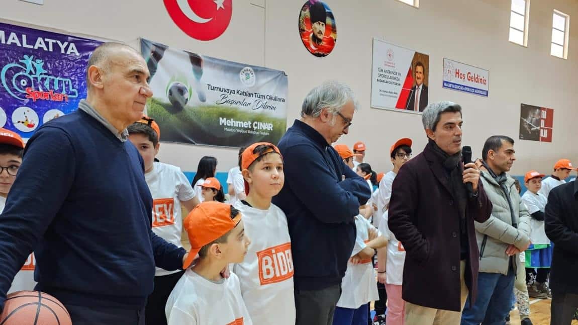 Basketbol sahamız BİDEV vakfının destekleriyle yenilendi.